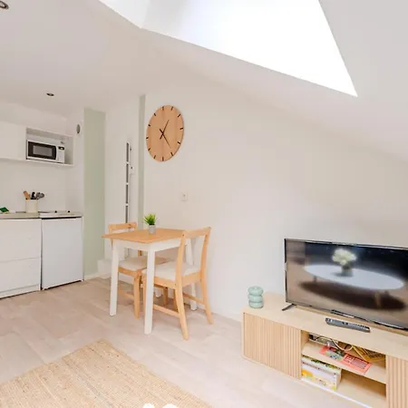 Appartement Bright For 2 : City-center Rijsel